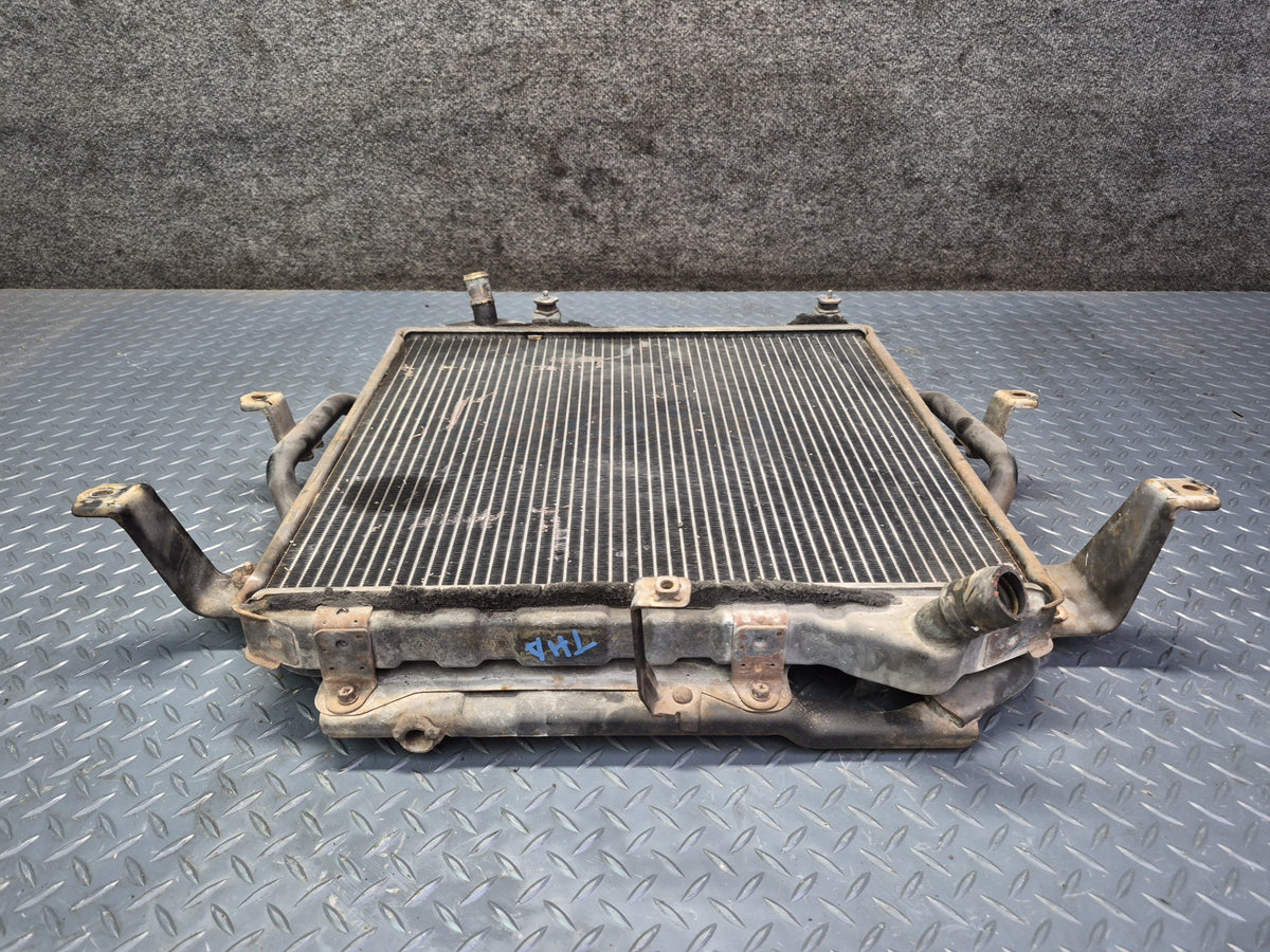 93-96 Toyota Hiace KZH106W 1KZ-TE 4WD AT Engine AUX Cooling Radiator w Mount OEM