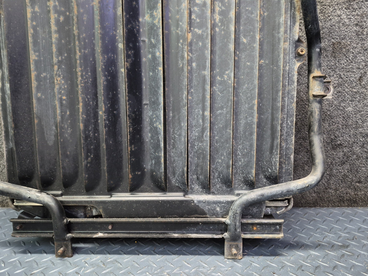 93-96 Toyota Hiace KZH106W 1KZ-TE 4WD AT Engine AUX Cooling Radiator w Mount OEM