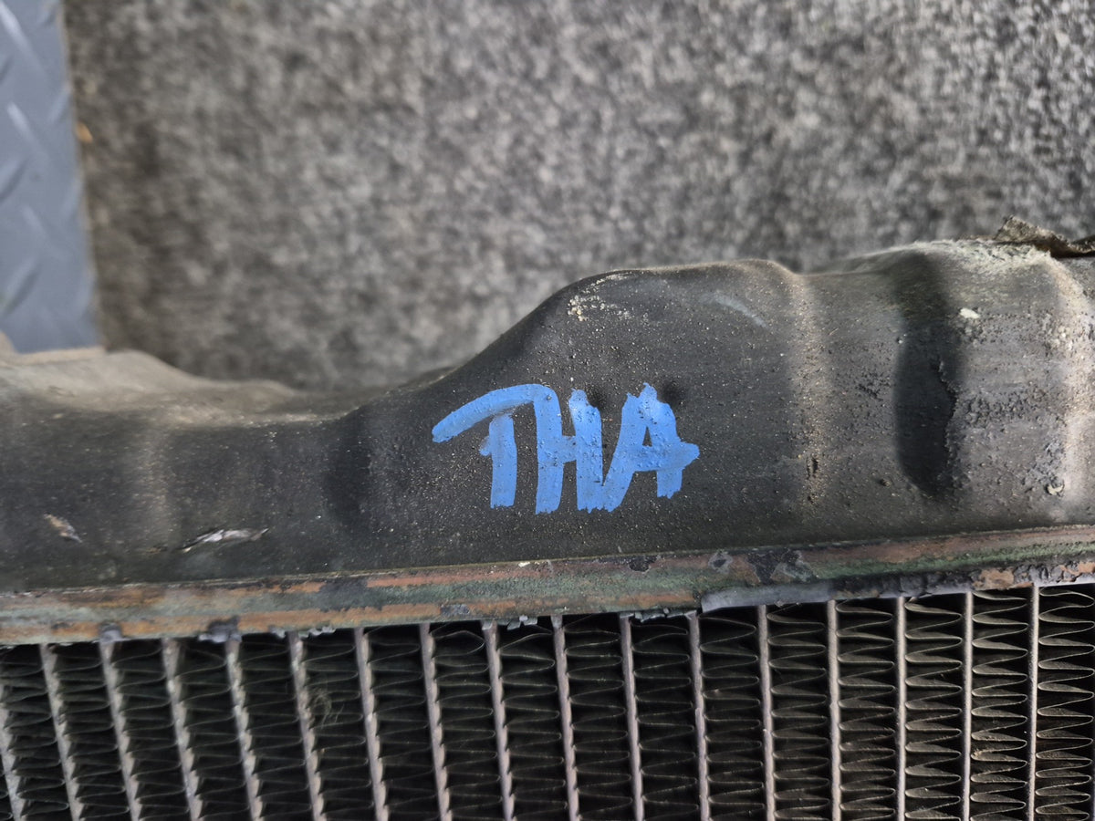 93-96 Toyota Hiace KZH106W 1KZ-TE 4WD A/T Engine Main Cooling Radiator OEM