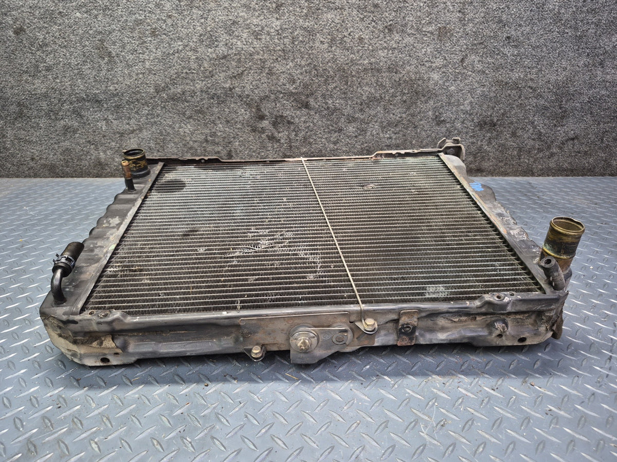 93-96 Toyota Hiace KZH106W 1KZ-TE 4WD A/T Engine Main Cooling Radiator OEM