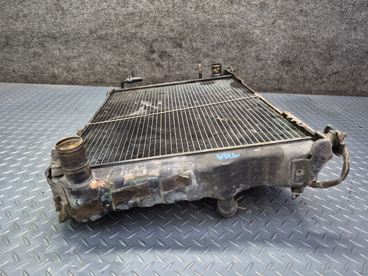 93-96 Toyota Hiace KZH106W 1KZ-TE 4WD A/T Engine Main Cooling Radiator OEM