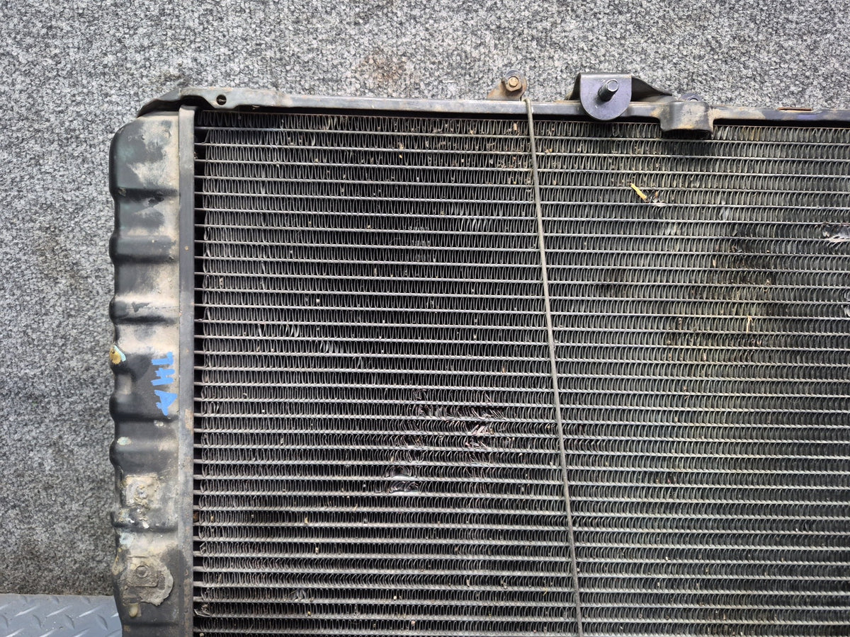 93-96 Toyota Hiace KZH106W 1KZ-TE 4WD A/T Engine Main Cooling Radiator OEM