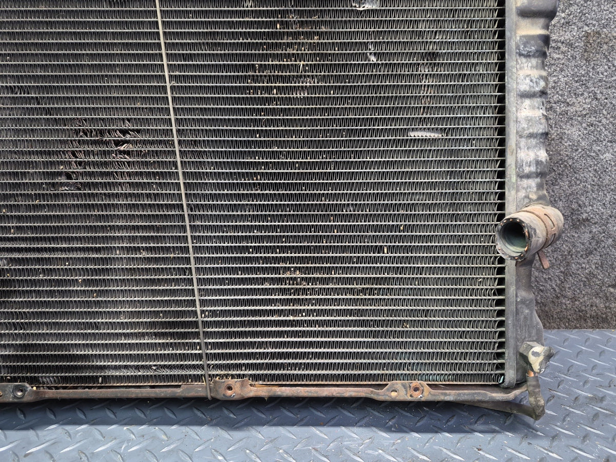 93-96 Toyota Hiace KZH106W 1KZ-TE 4WD A/T Engine Main Cooling Radiator OEM