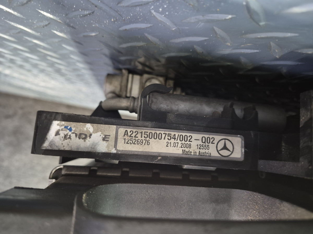 08-09 Mercedes W221 S63 AMG RWD Engine Cooling Radiator AC Condenser OEM