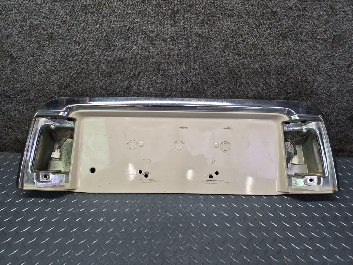 2003-2007 Lexus UZJ100L LX470 Rear Trunk Lid License Plate Molding Panel Damaged