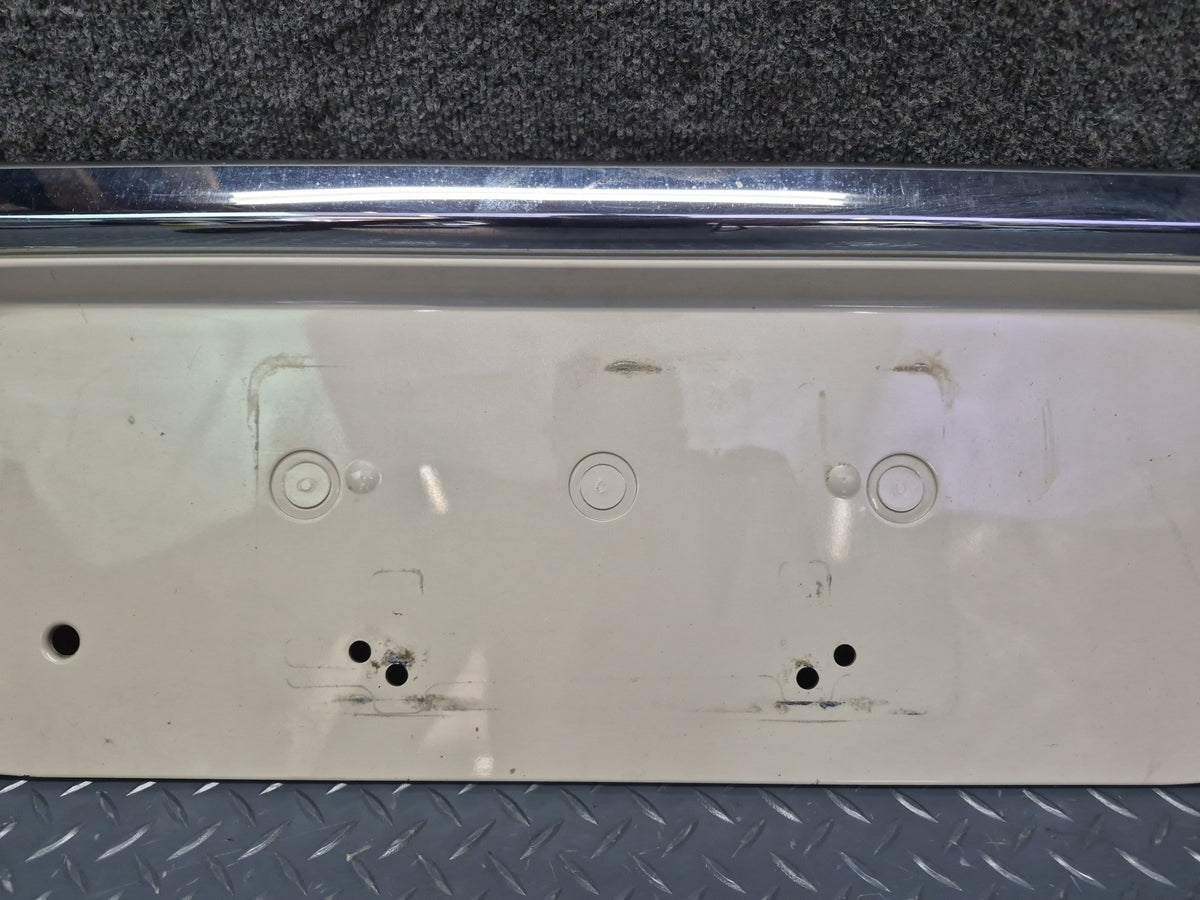 2003-2007 Lexus UZJ100L LX470 Rear Trunk Lid License Plate Molding Panel Damaged