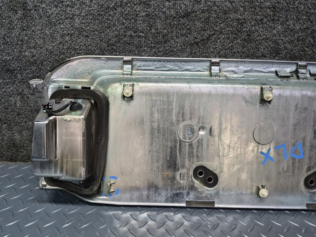 2003-2007 Lexus UZJ100L LX470 Rear Trunk Lid License Plate Molding Panel Damaged