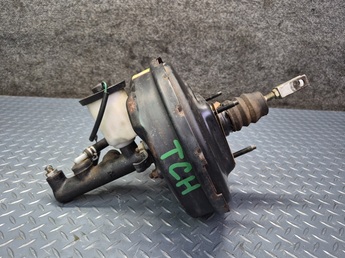1983 Toyota Celica RA65 GTS Brake Master Cylinder Booster Fluid Reservoir OEM