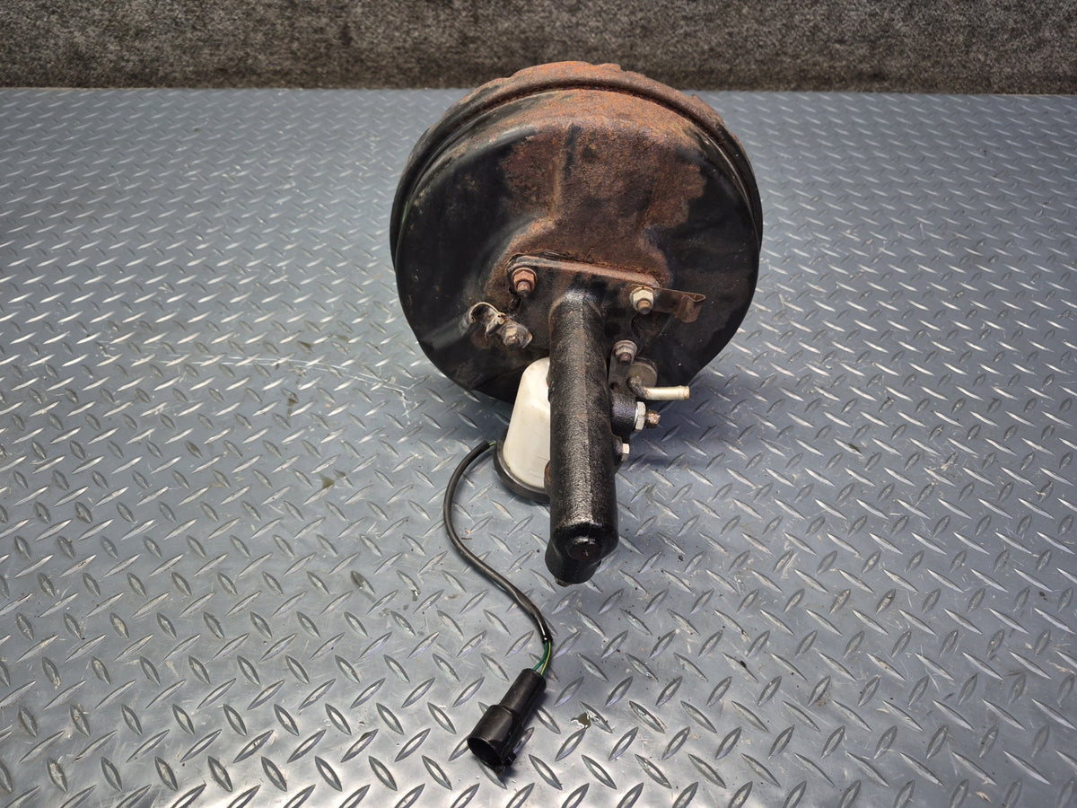 1983 Toyota Celica RA65 GTS Brake Master Cylinder Booster Fluid Reservoir OEM