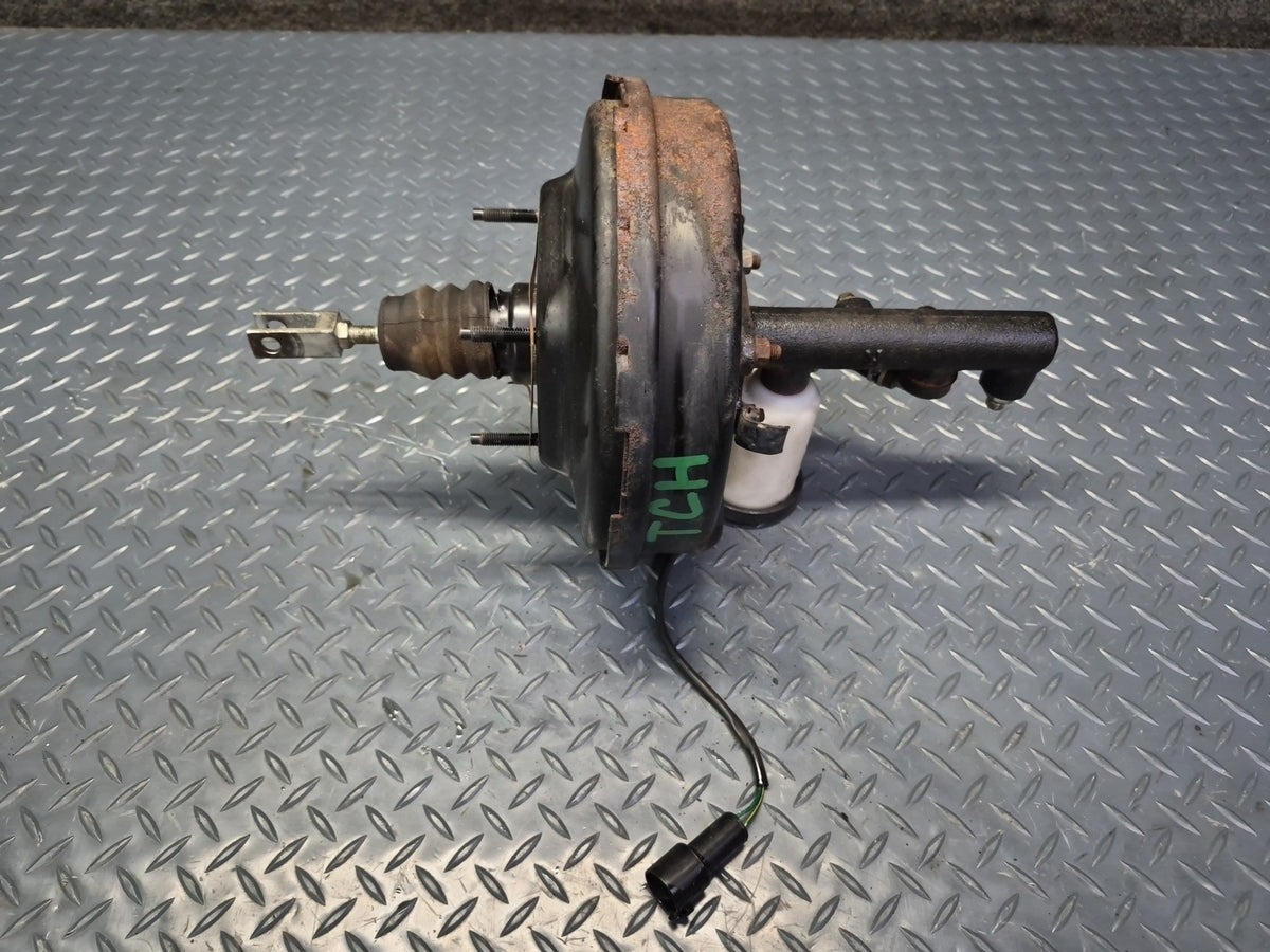 1983 Toyota Celica RA65 GTS Brake Master Cylinder Booster Fluid Reservoir OEM