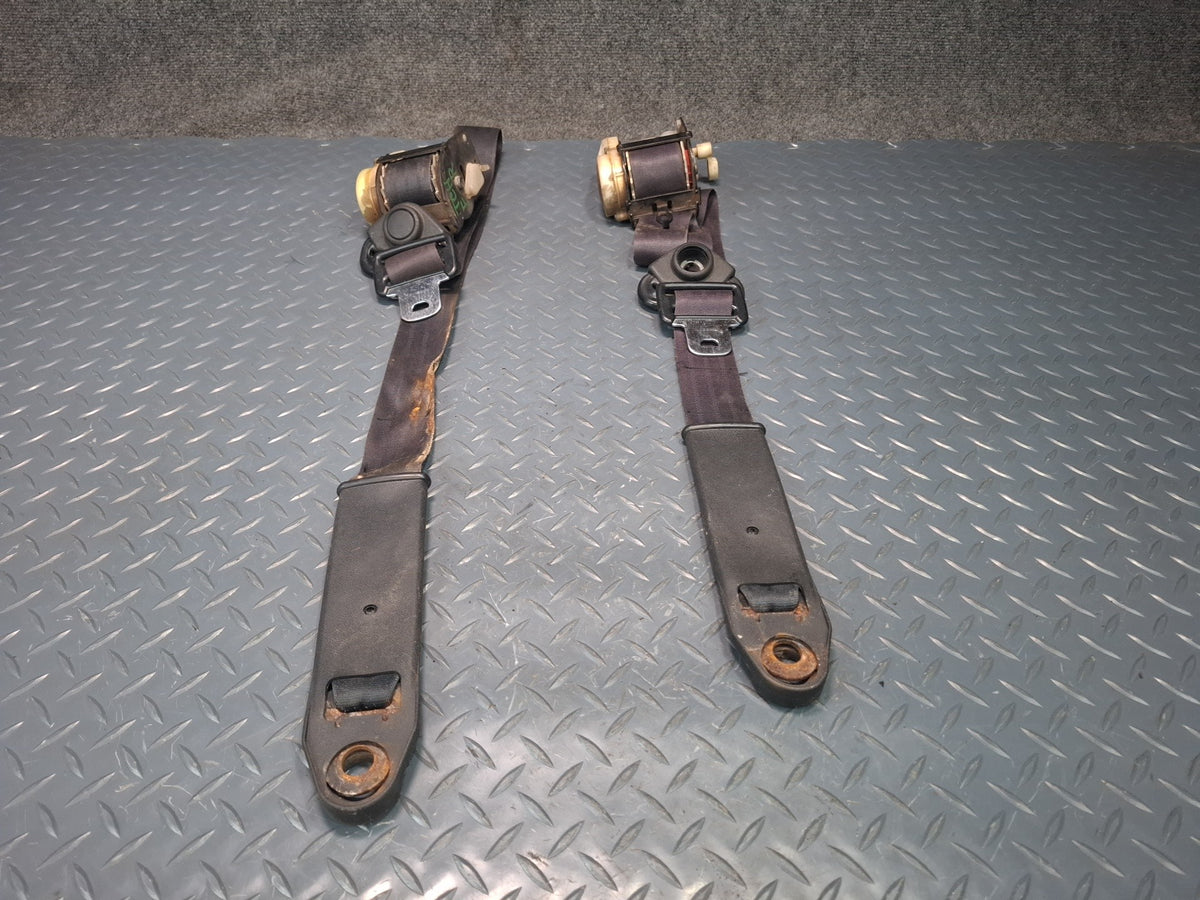 83-85 TOYOTA CELICA RA65 CONVERTIBLE FRONT LEFT & RIGHT SIDE SEATBELT SET OEM