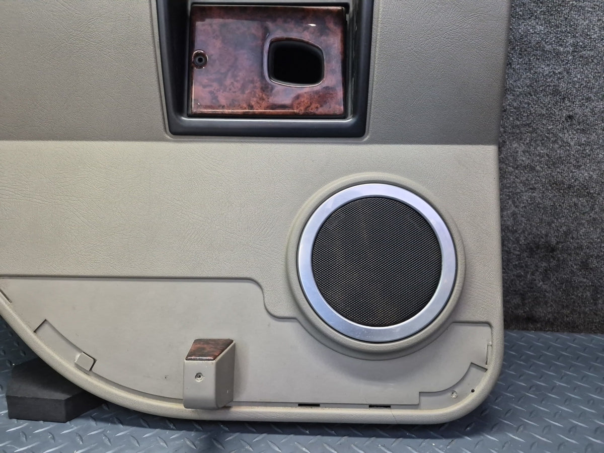 2005-2007 Hummer H2 Rear Left Door Interior Trim Cover Panel W/ Handle Damaged
