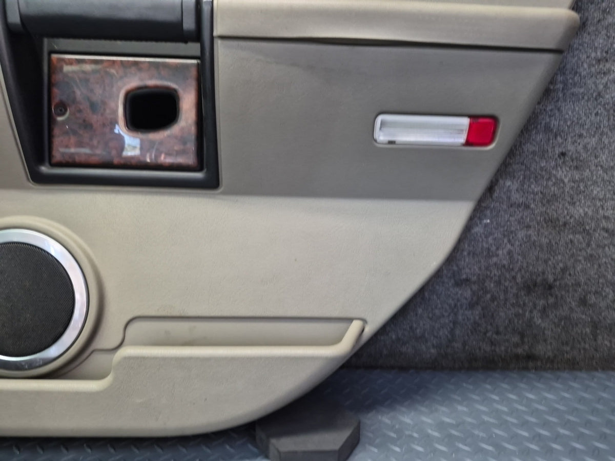 2005-2007 Hummer H2 Rear Right Side Door Interior Trim Cover Panel W/ Handle