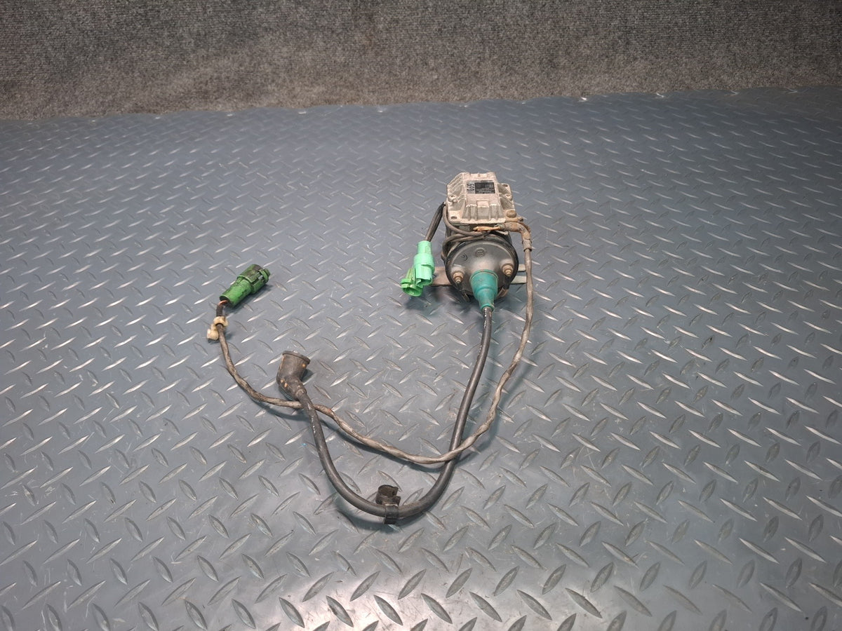 82-84 Toyota Celica RA65 2.4L Igniter Assembly 89620-14H96 OEM