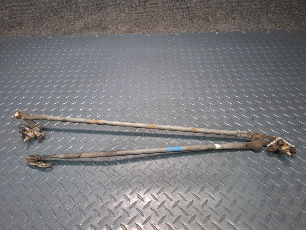 82-85 Toyota Celica RA65 Windshield Wiper Transmission Linkage w Motor OEM