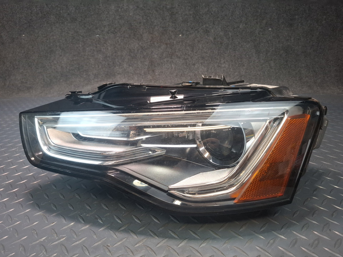 13-15 Audi RS5 8F7 Front Left Xenon Adaptive Head Light Lamp w Module Assy Dmgd