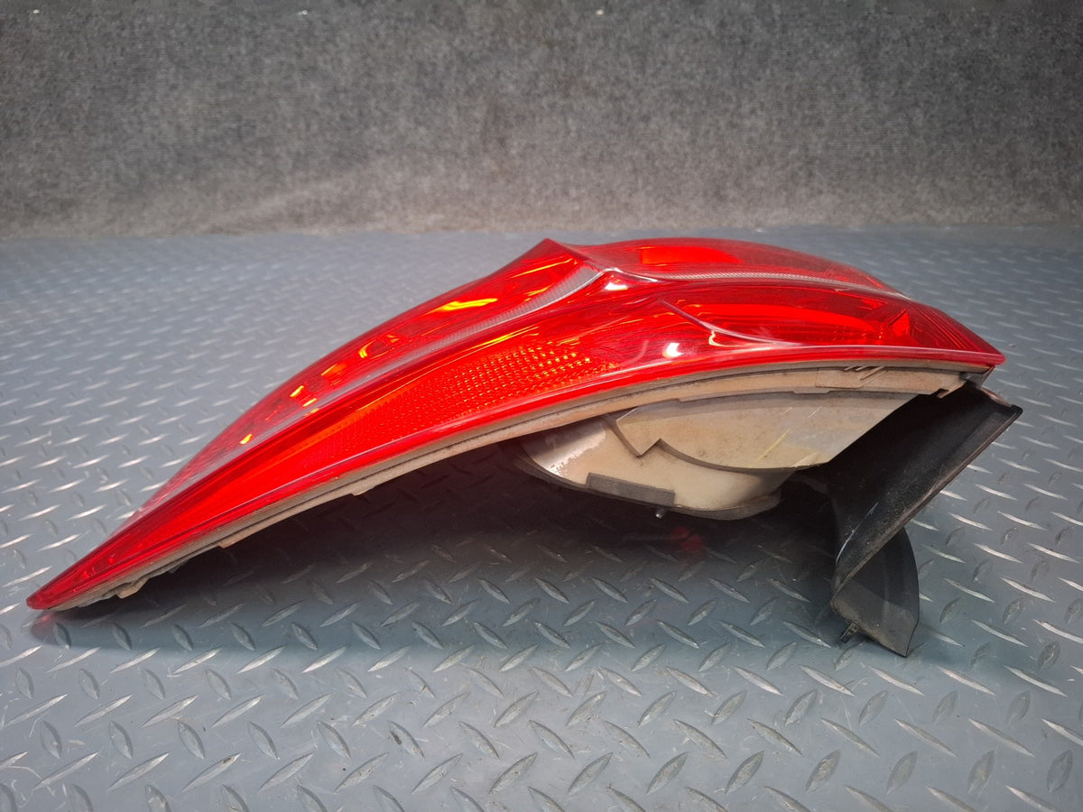 2008-2012 BMW E71 E72 X6 X6M Rear Right Outer Tail Light Lamp