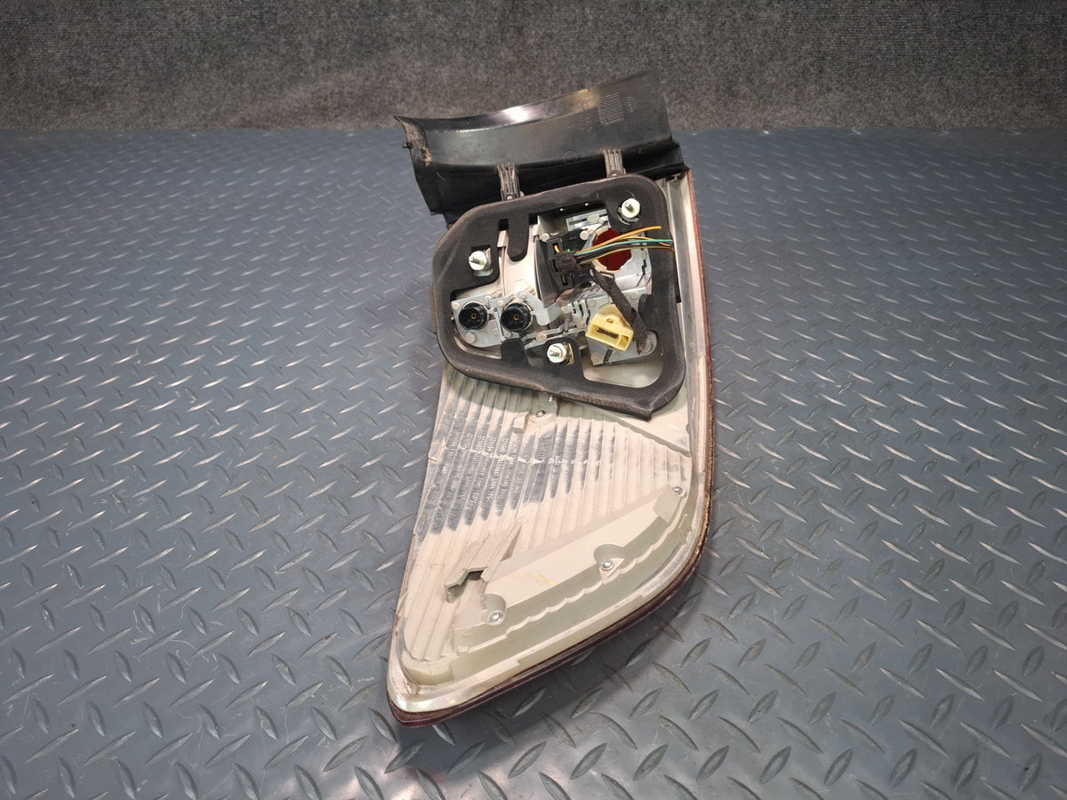 2008-2012 BMW E71 E72 X6 X6M Rear Right Outer Tail Light Lamp