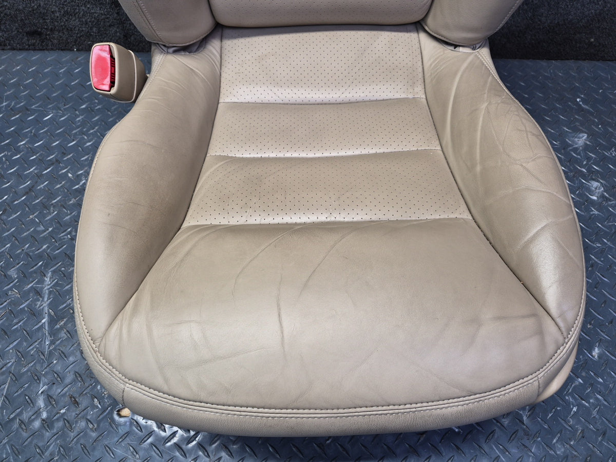 05-08 Chevrolet Corvette C6 Set of 2 Front Left & Right Heated Leather Seat OEM