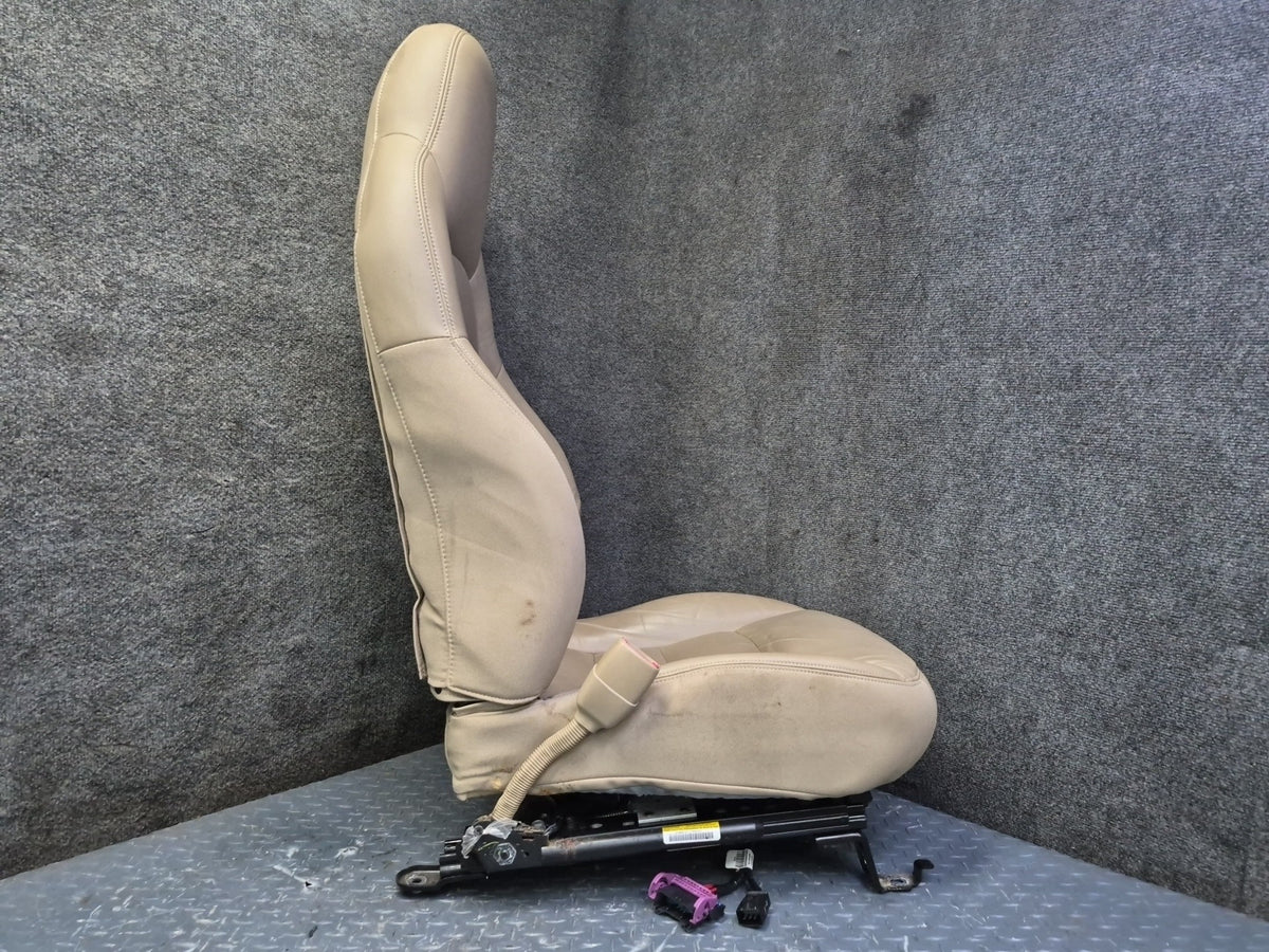 05-08 Chevrolet Corvette C6 Set of 2 Front Left & Right Heated Leather Seat OEM