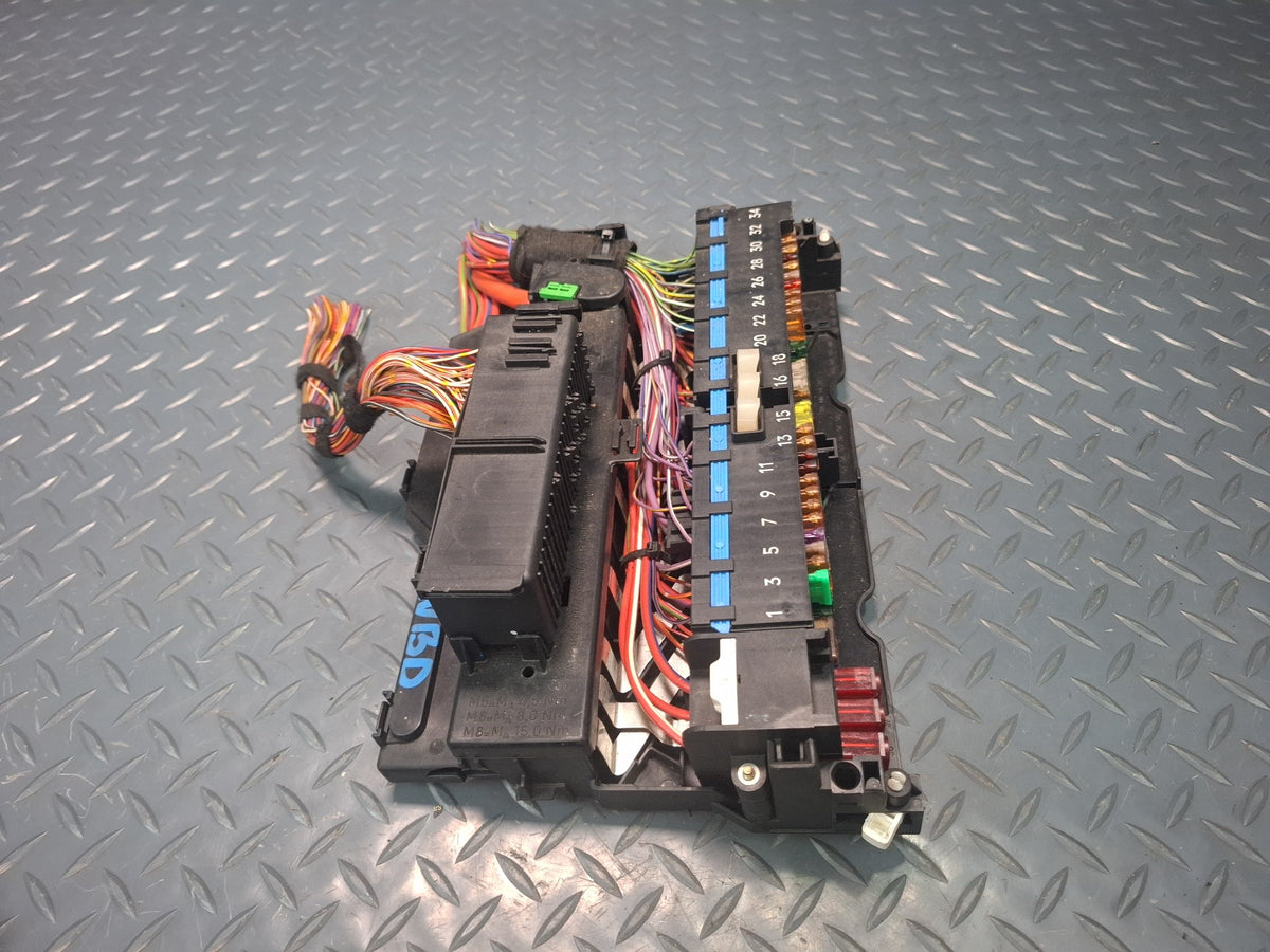 01-06 BMW E46 330Ci Power Distribution Fuse Relay Box Module OEM