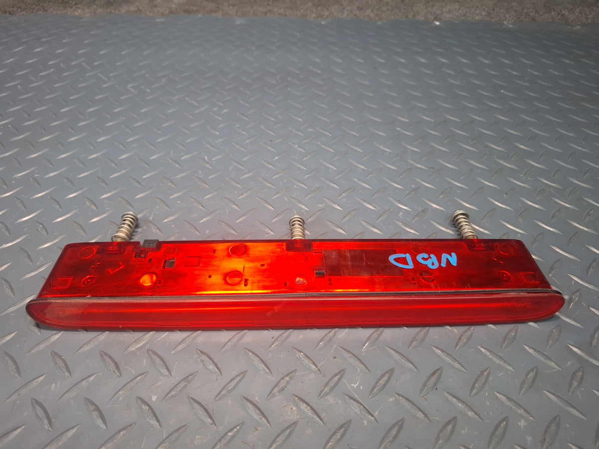 01-06 BMW E46 330Ci Convertible Rear Third 3RD Center Brake Light 8368765 OEM