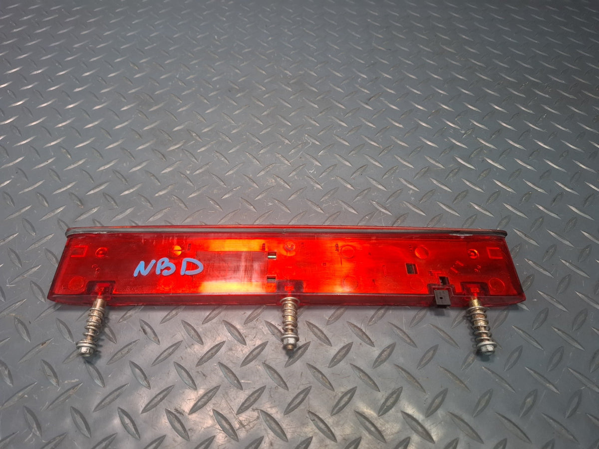 01-06 BMW E46 330Ci Convertible Rear Third 3RD Center Brake Light 8368765 OEM