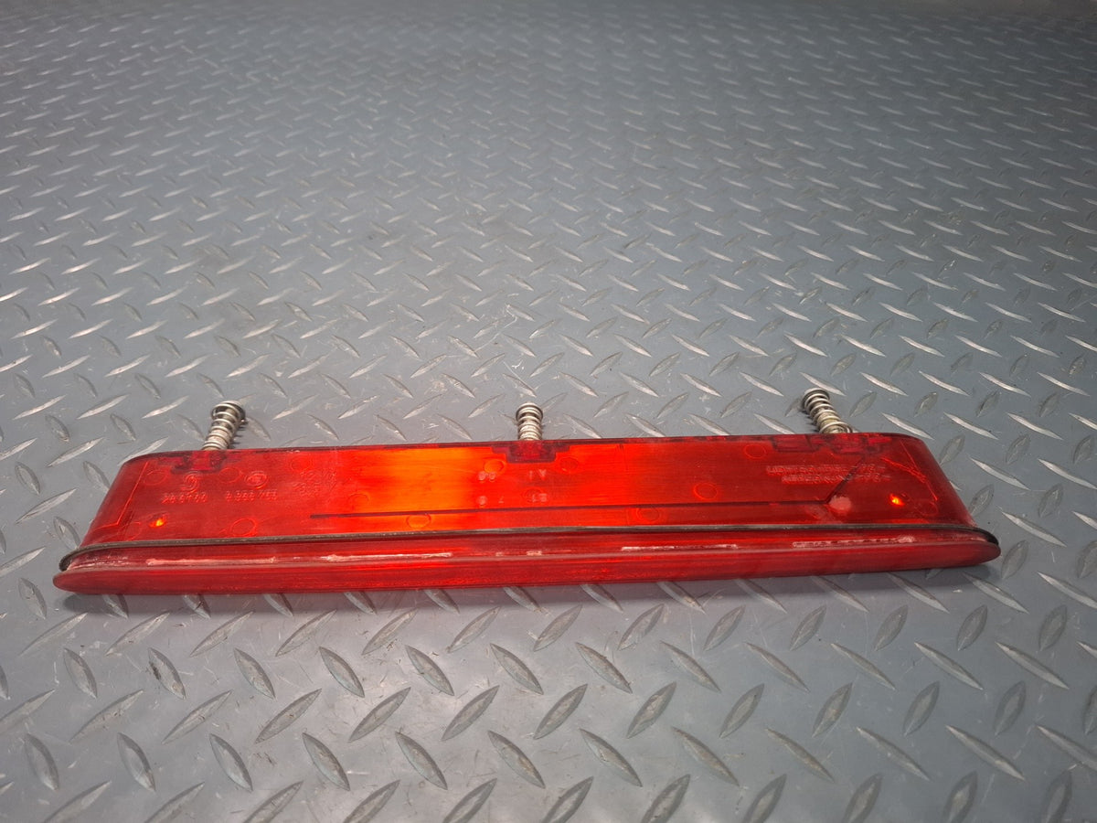 01-06 BMW E46 330Ci Convertible Rear Third 3RD Center Brake Light 8368765 OEM