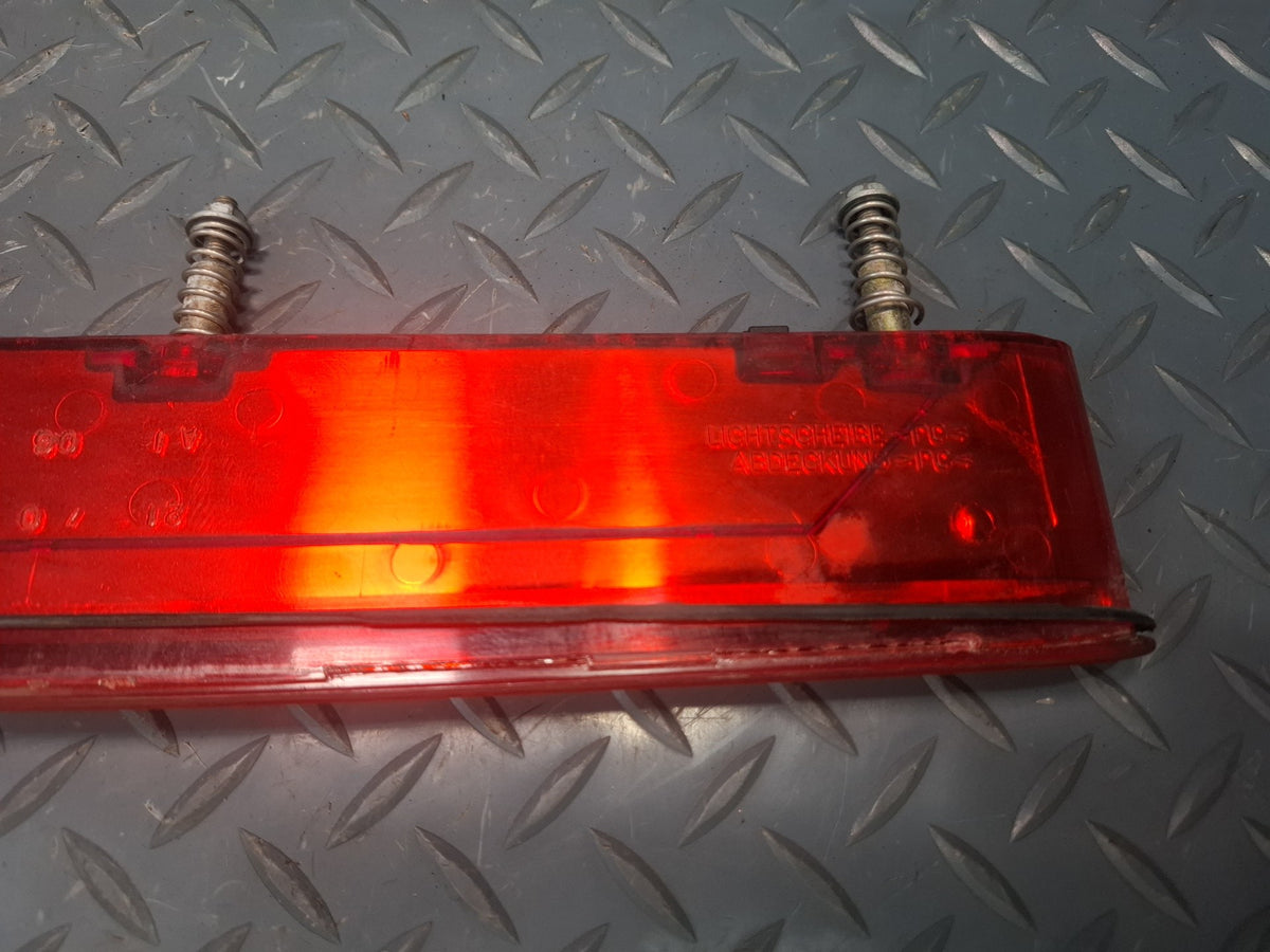 01-06 BMW E46 330Ci Convertible Rear Third 3RD Center Brake Light 8368765 OEM