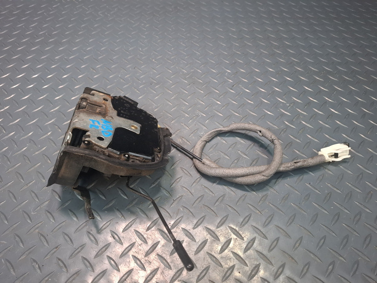 01-06 BMW E46 330Ci Coupe Convertible Right Door Lock Latch Actuator 8208716 OEM