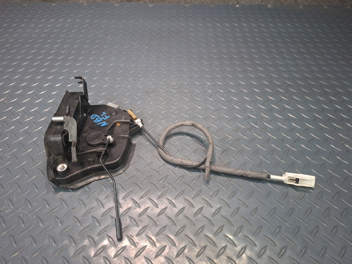 01-06 BMW E46 330Ci Coupe Convertible Left Door Lock Latch Actuator OEM