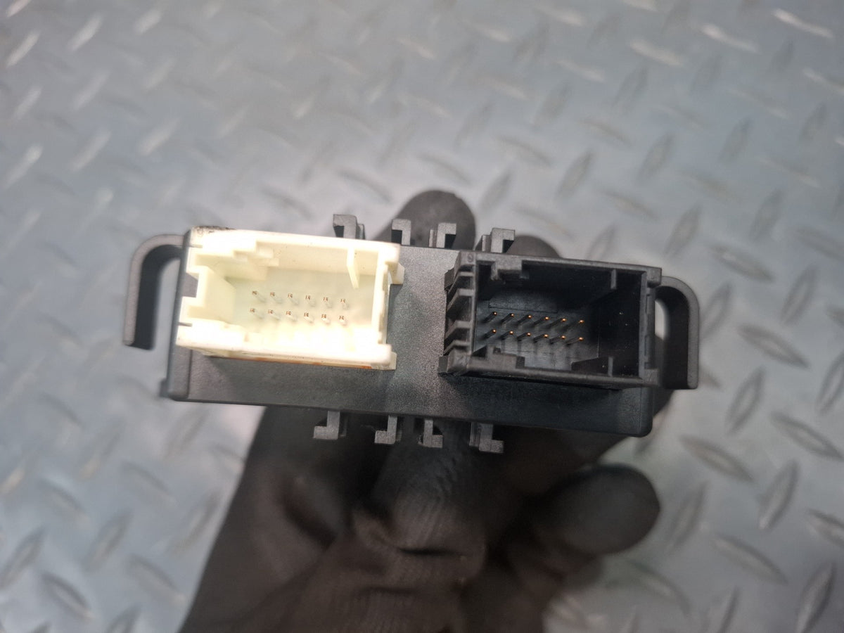 01-06 BMW E46 330Ci Coupe Convertible Front Left or Right Mirror Control Module