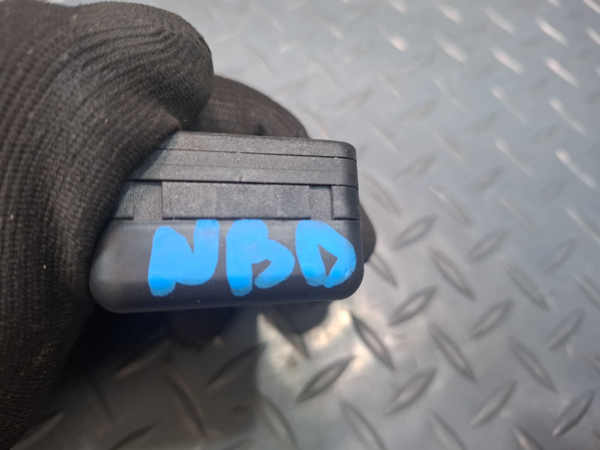 01-06 BMW E46 330Ci Windshield Rain Sensor 6904012 OEM
