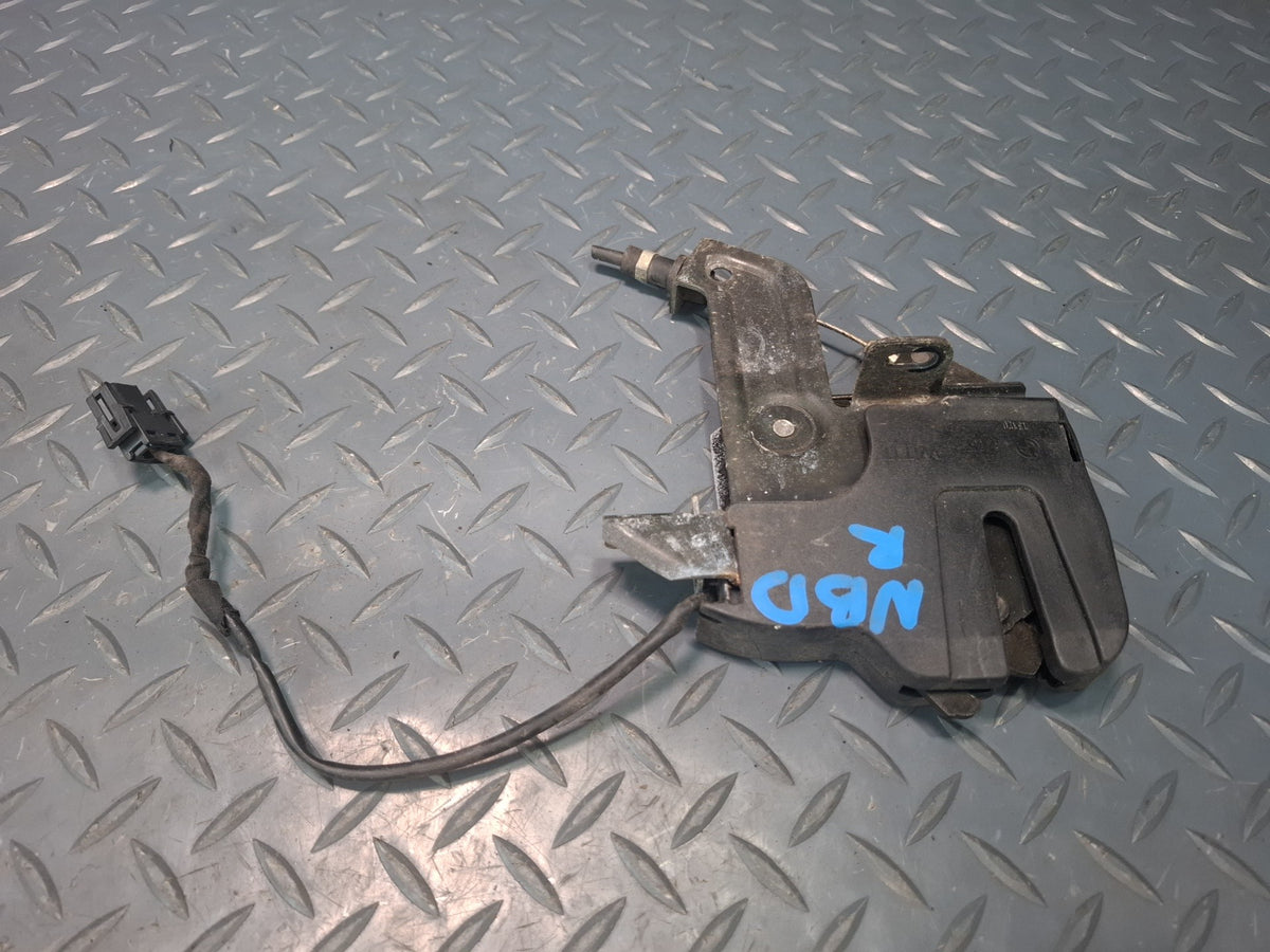 01-06 BMW E46 330ci Convertible Set of 2 Rear Folding TOP Roof Lock Latch OEM