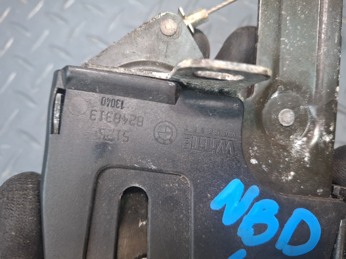 01-06 BMW E46 330ci Convertible Set of 2 Rear Folding TOP Roof Lock Latch OEM