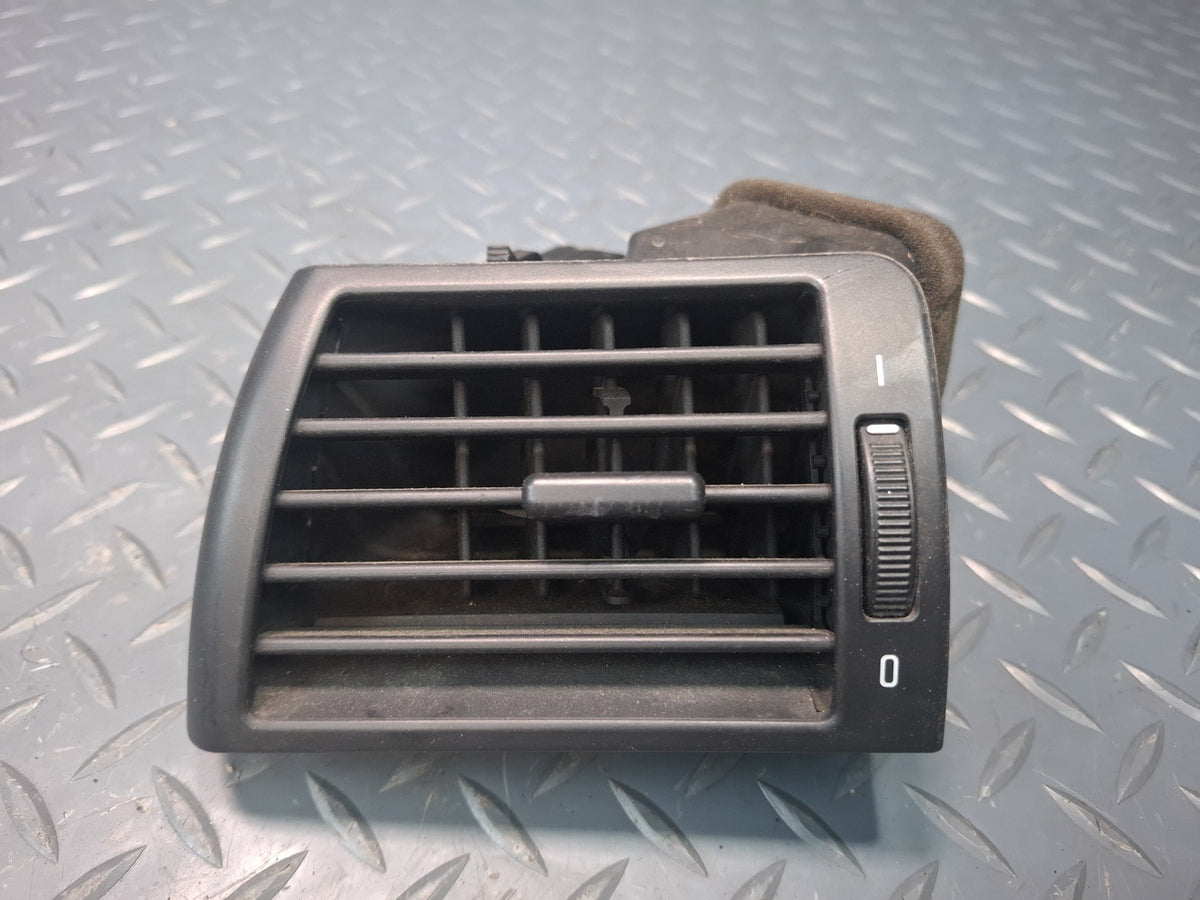 01-06 BMW E46 330Ci Set of 2 Dash Front Left & Right A/C Air Vent Grille OEM