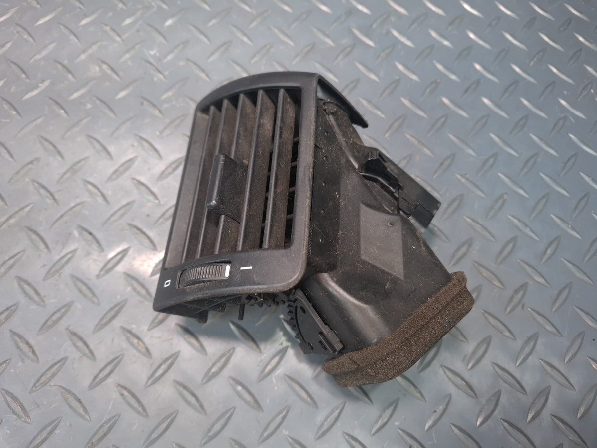 01-06 BMW E46 330Ci Set of 2 Dash Front Left & Right A/C Air Vent Grille OEM