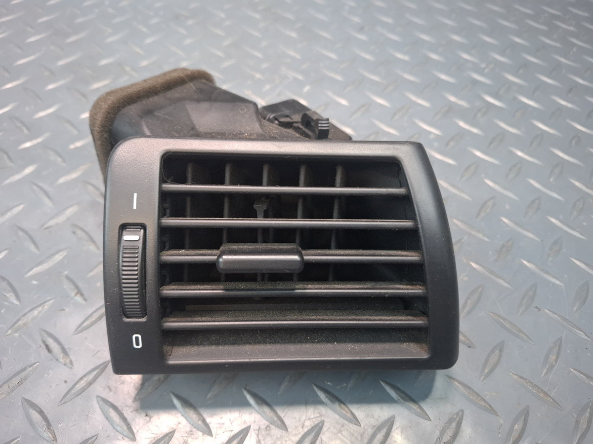 01-06 BMW E46 330Ci Set of 2 Dash Front Left & Right A/C Air Vent Grille OEM