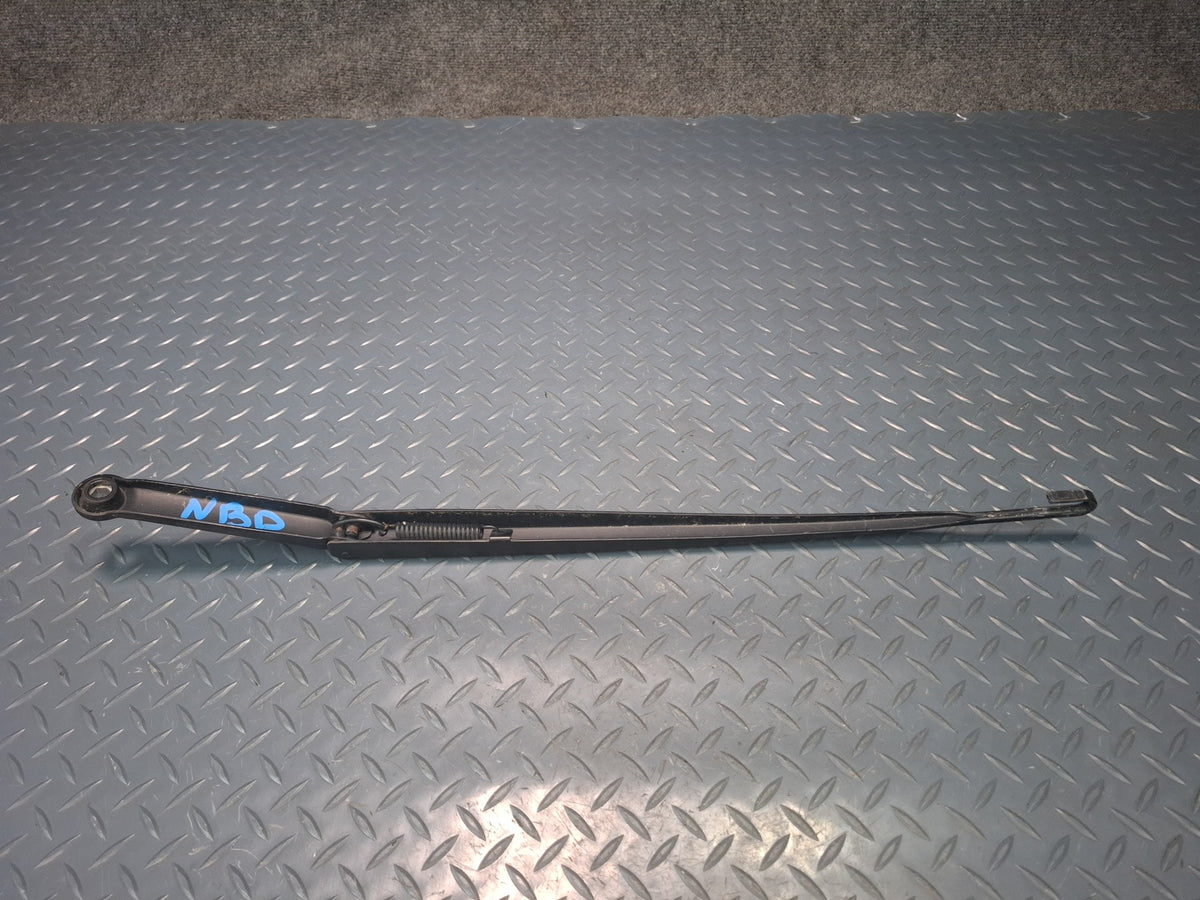 01-06 BMW E46 330Ci Set of 2 Front Left & Right Windshield Wiper Arm OEM