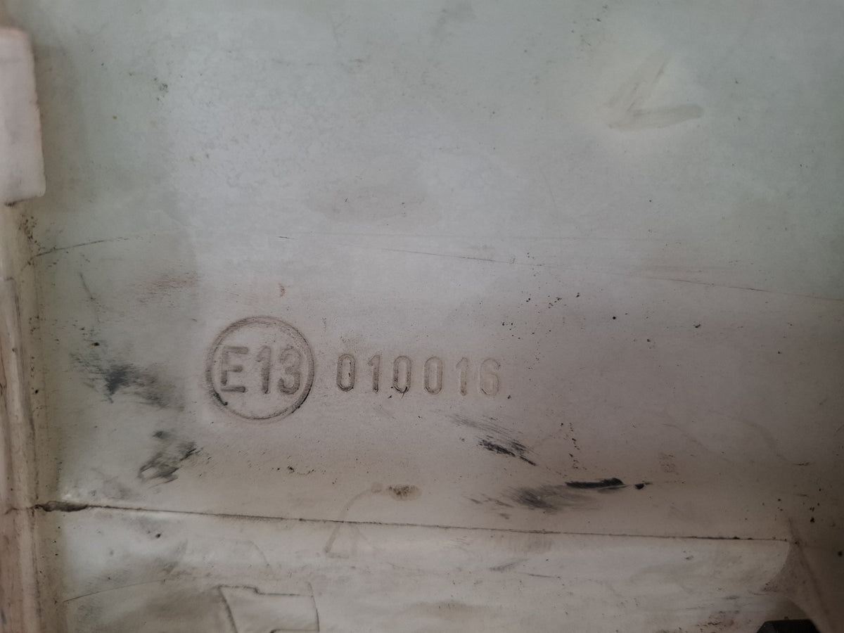 01-06 BMW E46 330Ci Windshield Washer Fluid Reservoir Tank 8362808 OEM