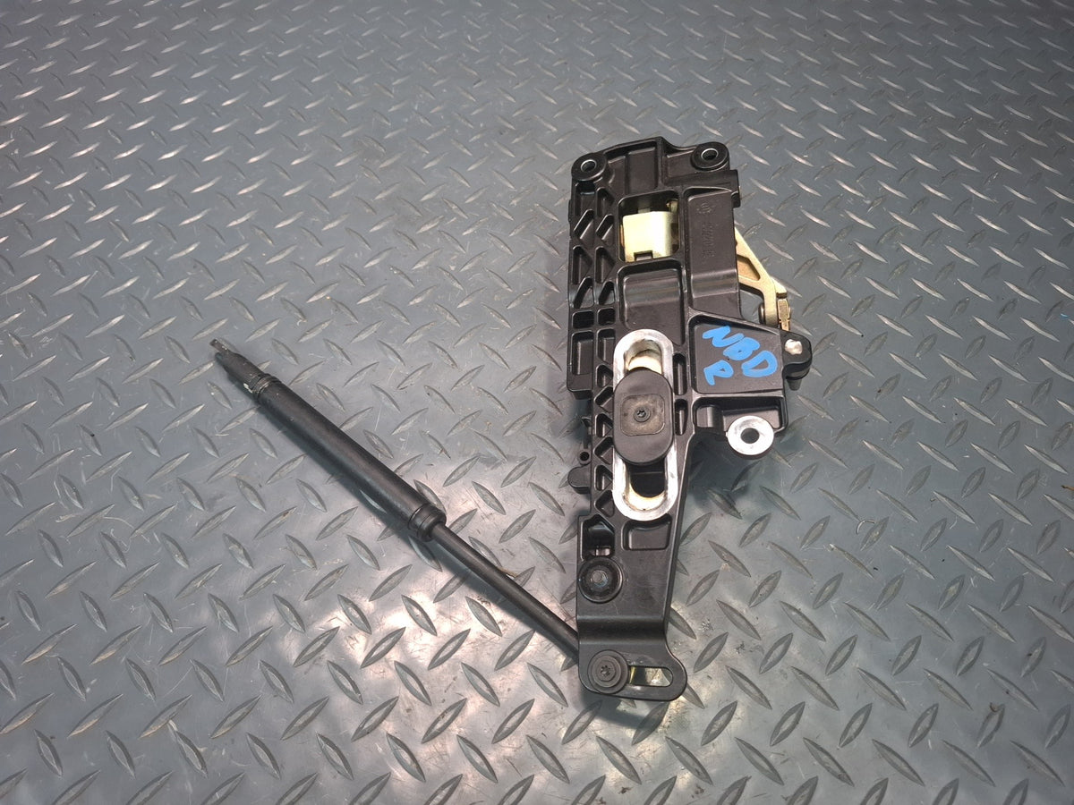 01-06 BMW E46 330Ci Convertible Set of 2 Soft TOP Roof Lock Latch OEM