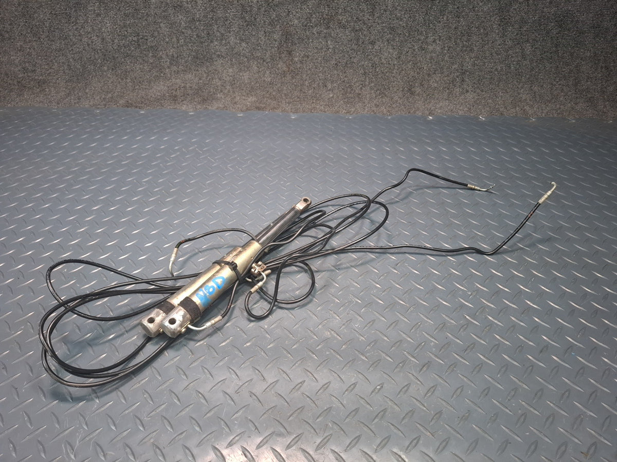 01-06 BMW E46 330Ci Convertible Set of 2 TOP Roof Hydraulic Cylinder OEM