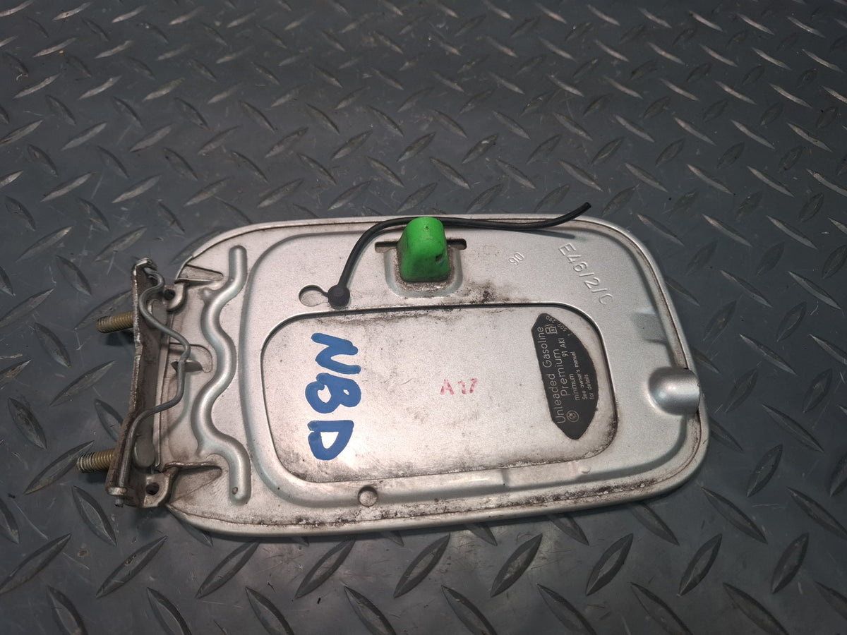 01-06 BMW E46 330ci Convertible Fuel Tank Filler Door Lid Cover Titan Silver OEM