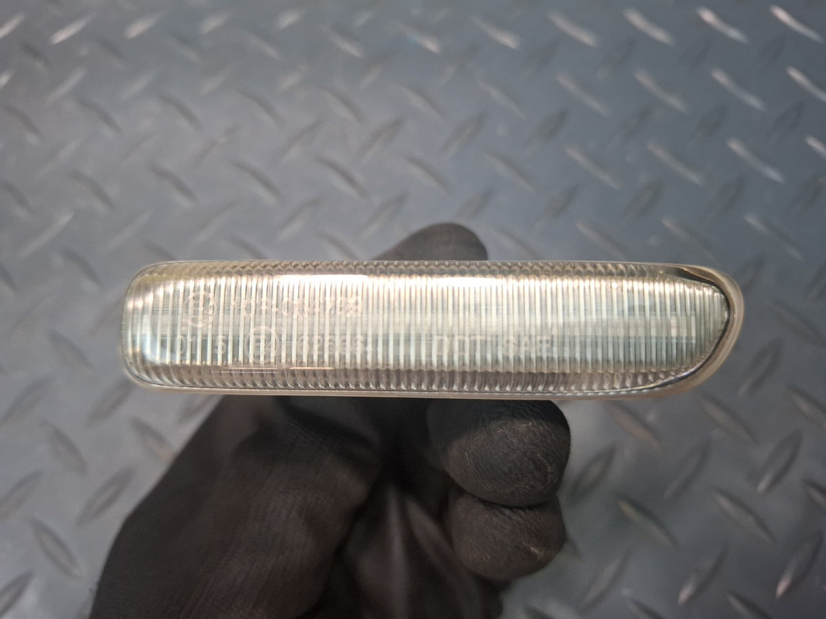 01-03 BMW E46 330CiSET of 2 Front Fender Turn Signal Marker Light Lamp OEM