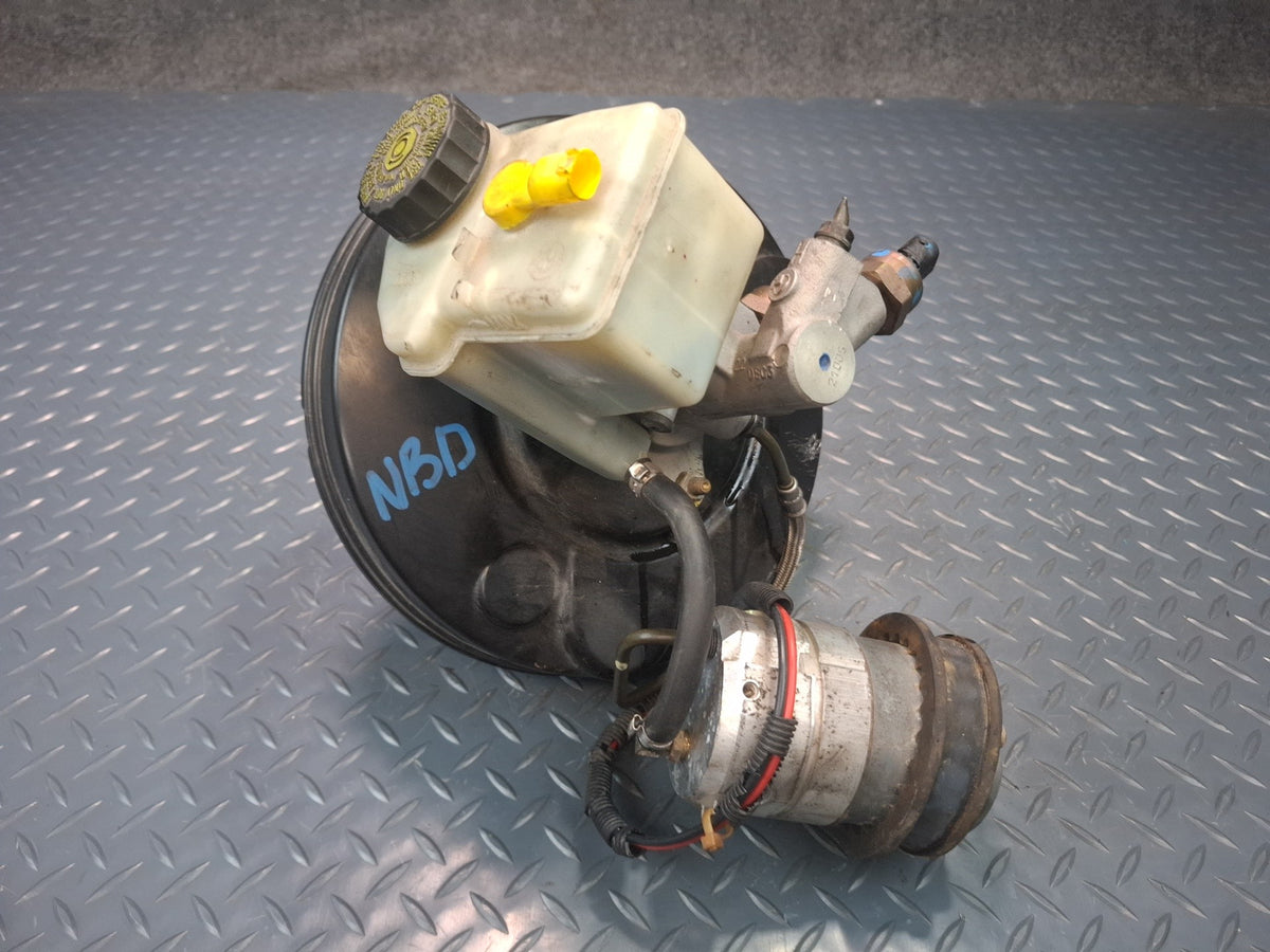 2001 BMW E46 330ci Brake Master Cylinder Booster Fluid Reservoir w DSC Pump OEM