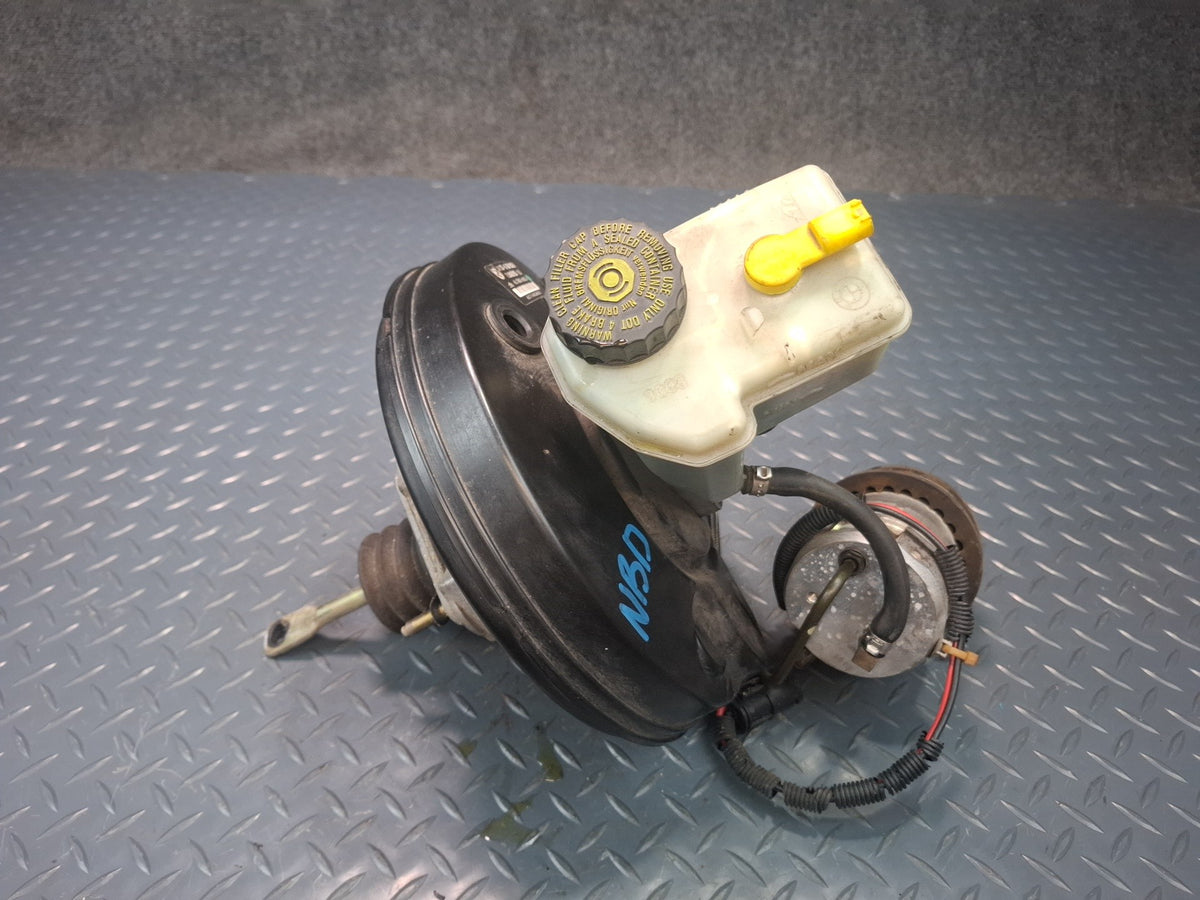 2001 BMW E46 330ci Brake Master Cylinder Booster Fluid Reservoir w DSC Pump OEM