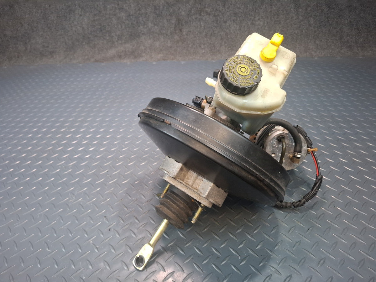 2001 BMW E46 330ci Brake Master Cylinder Booster Fluid Reservoir w DSC Pump OEM