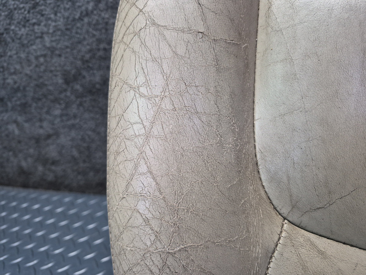 2003-2007 Lexus UZJ100L LX470 Front Right Seat Lower Leather Cushion Damaged