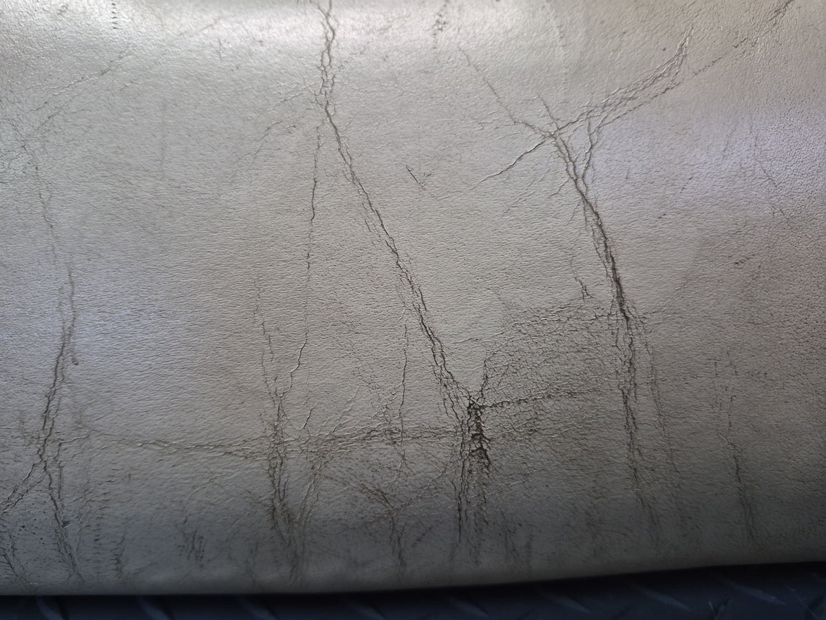 2003-2007 Lexus UZJ100L LX470 Front Right Seat Lower Leather Cushion Damaged