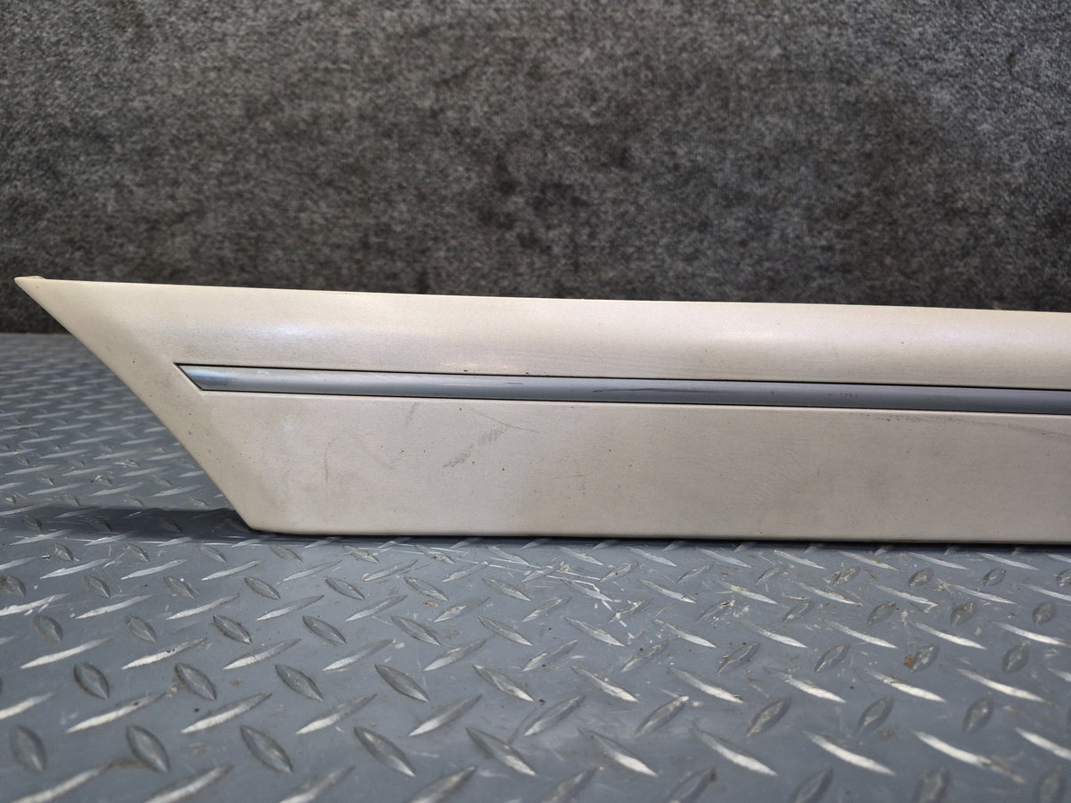 2003-2007 Lexus UZJ100L LX470 Rear Left Side Fender Quarter Trim Panel Molding